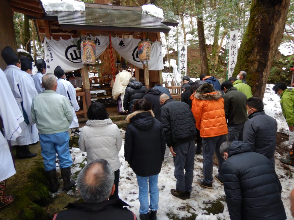 令和4年新春　「山の神」参拝と冬季安全衛生大会を開催